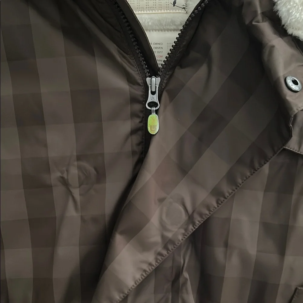 Burton Women’s Brown Ski Snowboard Jacket with Hood and Faux Fur Lining - Picture 12 of 16